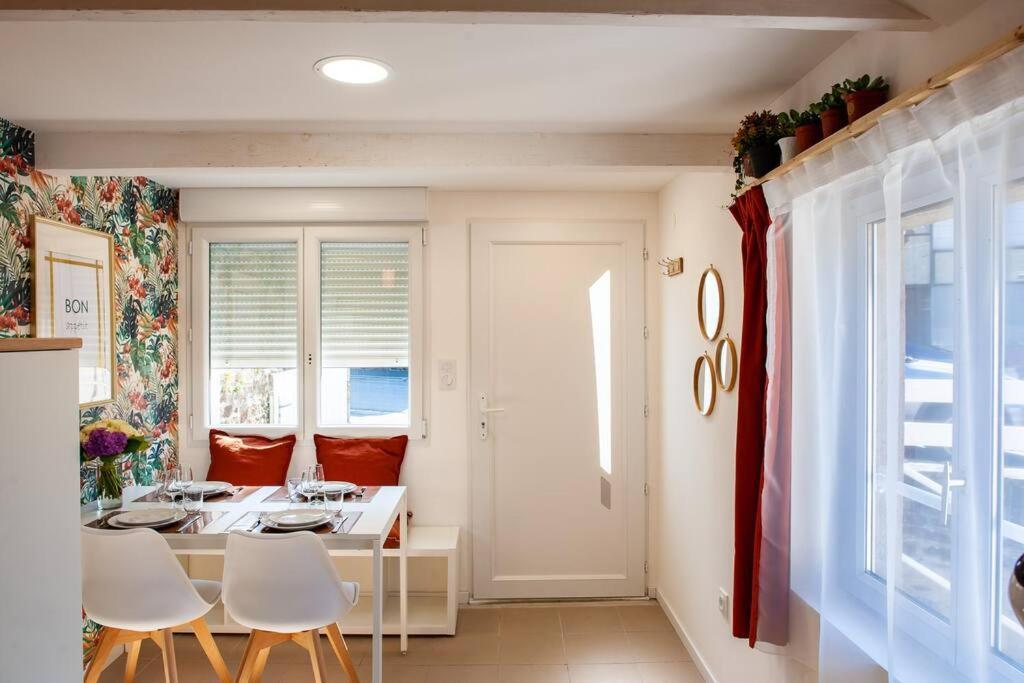 Le Cocoon - Appartement Dans Maison Du Xviieme Siecle Fougeres Ngoại thất bức ảnh