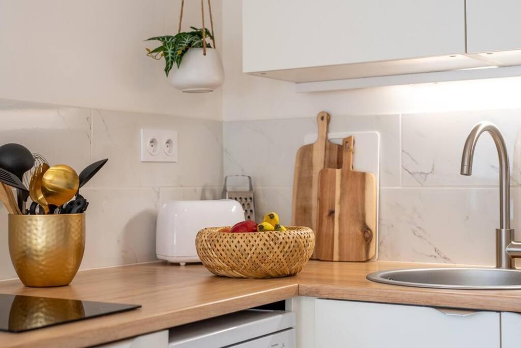 Le Cocoon - Appartement Dans Maison Du Xviieme Siecle Fougeres Ngoại thất bức ảnh