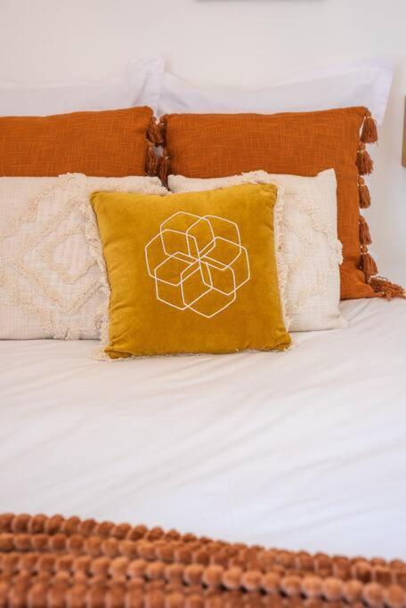 Le Cocoon - Appartement Dans Maison Du Xviieme Siecle Fougeres Ngoại thất bức ảnh