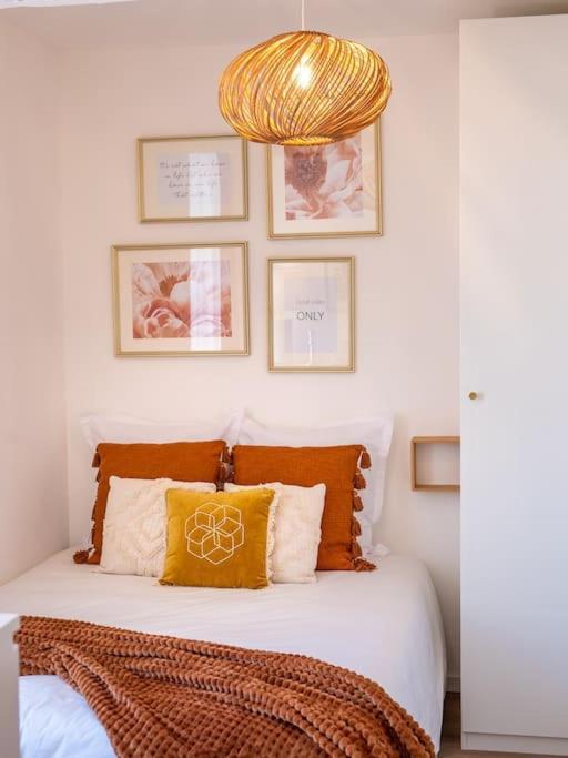 Le Cocoon - Appartement Dans Maison Du Xviieme Siecle Fougeres Ngoại thất bức ảnh